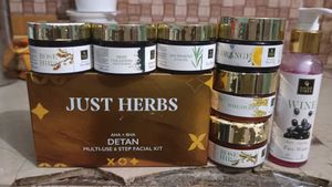 Just Herbs Detan Facial Kit &amp; Good Vibes Face