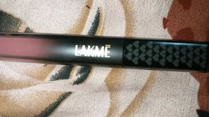Lakme Xtraordin-Airy Velvet Matte Lip Mousse