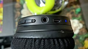Gym Headphone RAEGR AirBeats Bluetooth
