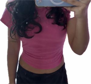 pink fitted top