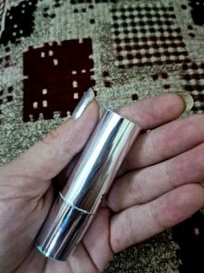 Sheer Lipstick for a Natural Look