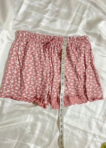 Cute Floral Print Shorts