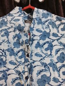 Floral Print Sleeveless Kurta