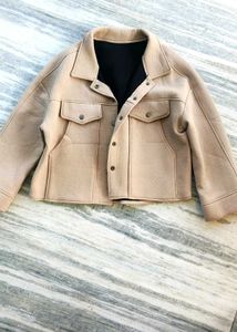 Beige trench coat Jacket Men &amp; women both can wear