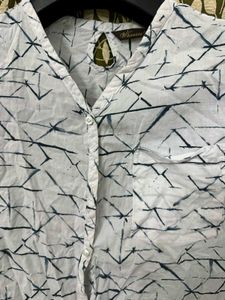 Stylish White &amp; Blue Abstract Print Top