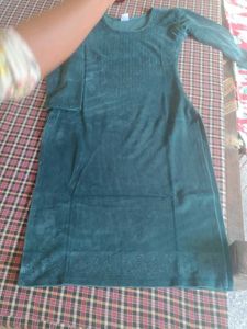Teal Velvet Kurta Set with Embellishments