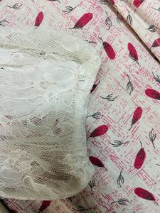 White Top With Net Ballooons Sleeves❤️