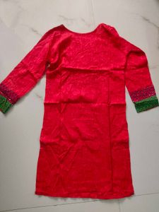 Vibrant red Embroidered Kurta