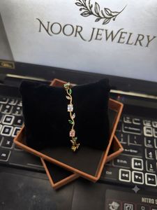 Unique Floral Gemstone Bracelet