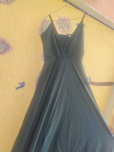 Elegant Dark Green Flowy Dress