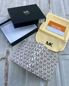Mk**PREMIUM QUALITY* MENS WALLET WITH BOX