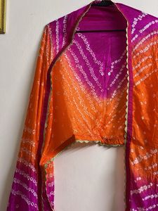 Solid Magenta Leggings With Bandhni Dupatta