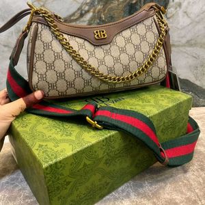 Stylish Crossbody Handbag