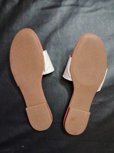 Flate Sandle