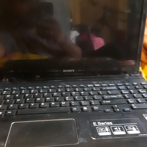 2 laptops only display not working