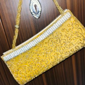 Golden Purse Looking Nice, Carry anywhere Party