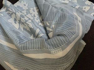 Elegant Gray Print Saree