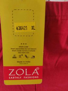 ZOLA Red Leggings with Lace Trim