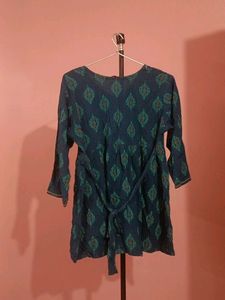 Stylish Teal Kurta with Intricate Print