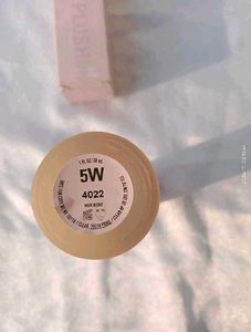 Kylie Cosmetics Power Plush Foundation