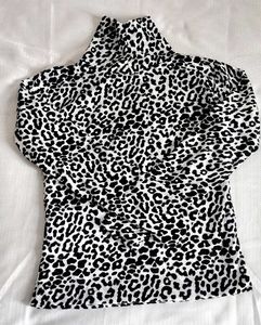 Leopard Print Turtleneck Top🧡