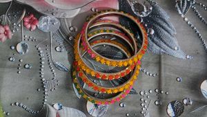 4 colors bangles