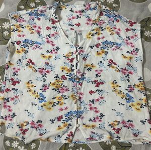 Floral Button-Up Tunic Top