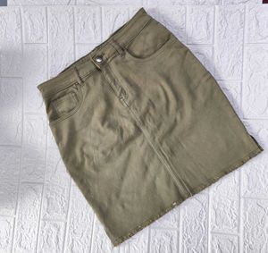 Ms.Taken Mini Skirt