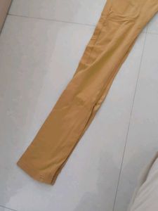 Comfortable Mustard leggings