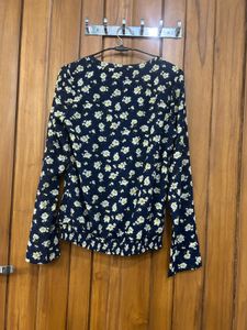 Cute Floral Print Long Sleeve Top