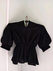 Brand New Chic Black Puff Sleeve Top