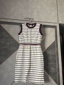 Classic Striped Sleeveless Knee-Length Dress