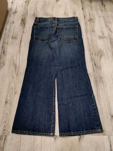 Ma5802 Old Navy bootcut jeans waist 28 inches