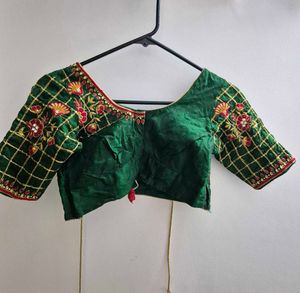 Crepe Saree &amp; Designer Blouse