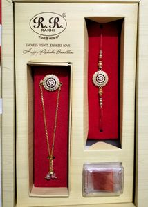 Beautiful Rakhi Set For Bhaiya And Bhabhi