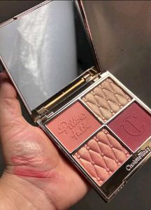 Charlotte Tilbury pillow talk face pallete
