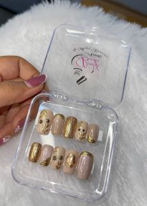 Elegant Gold Leaf with cat eye Press-On Nails