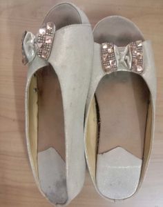 golden green sandal