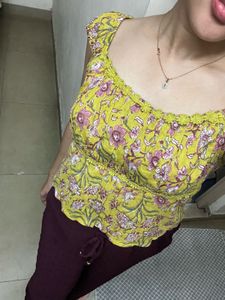 Bombay paisley top new