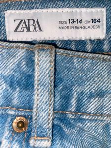 zara | Light Wash Distressed Denim Shorts