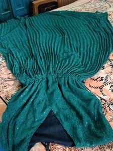 Elegant Green gown with Glitter