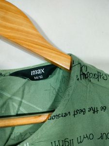 Max Green Graphic Tie-Back Top