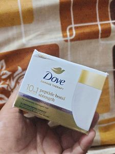 Dove 10-in-1 Peptide Bond Strength Hair Mask