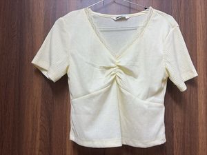 Cute Ruched Lace Trim Crop Top