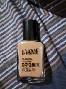 Lakme Forever Matte Foundation