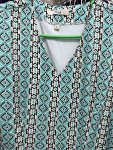 Geometric Print V-Neck Puff Sleeve Dress