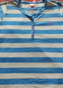 Striped Abercrombie & Fitch Top