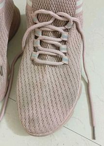 Good Causal Shoes for Women