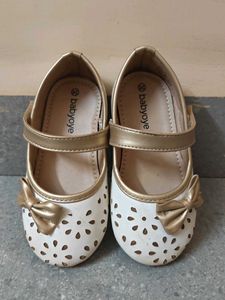Baby Girls White & Gold Bow Shoes