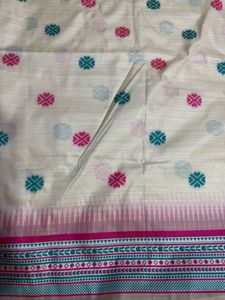 Elegant Off-White Saree with Pink &amp; Teal Motifs
